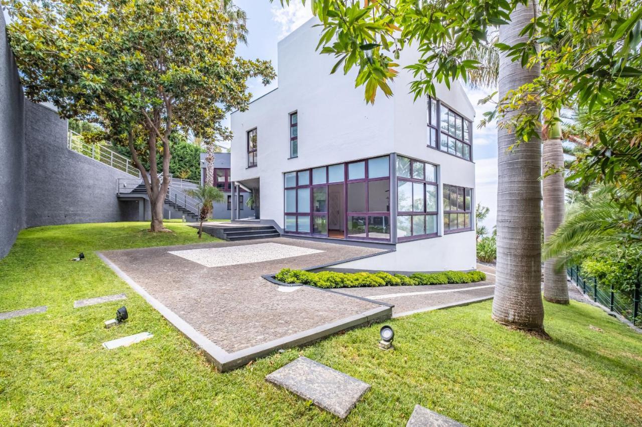 Ample Villa With Pool And Gorgeous Ocean View ฟุงชาล ภายนอก รูปภาพ